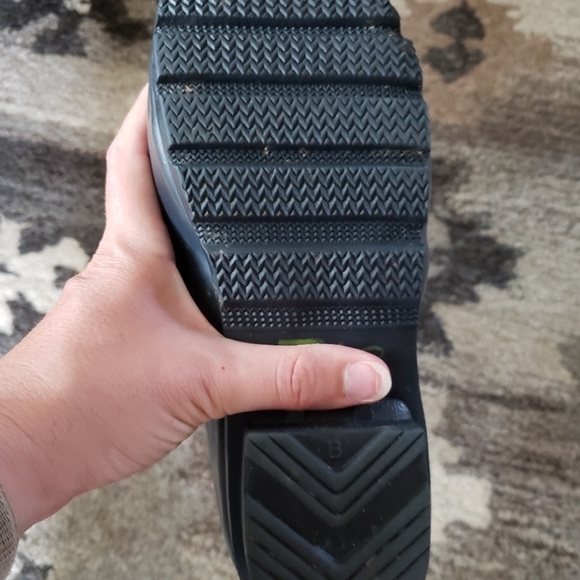 Tall black shiny hunter boots - Picture 4 of 4